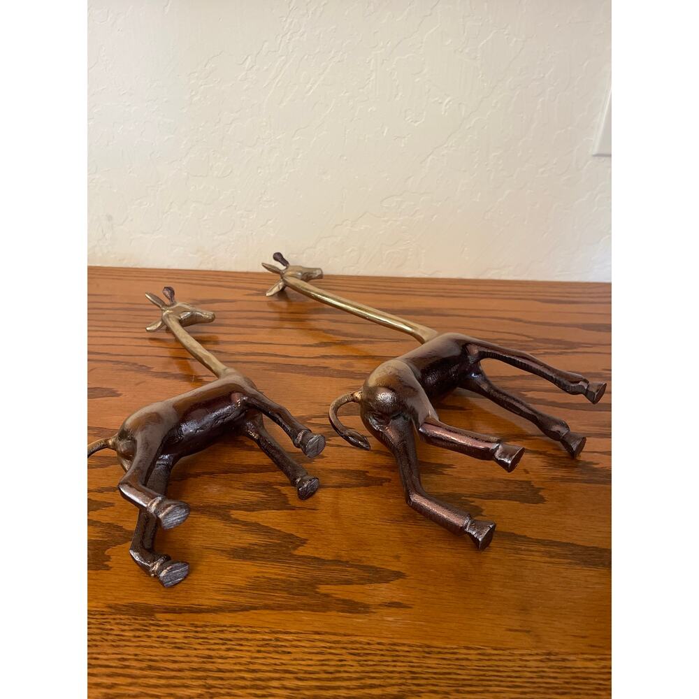 Pair of Brass standing giraffe - Picture 4 of 4